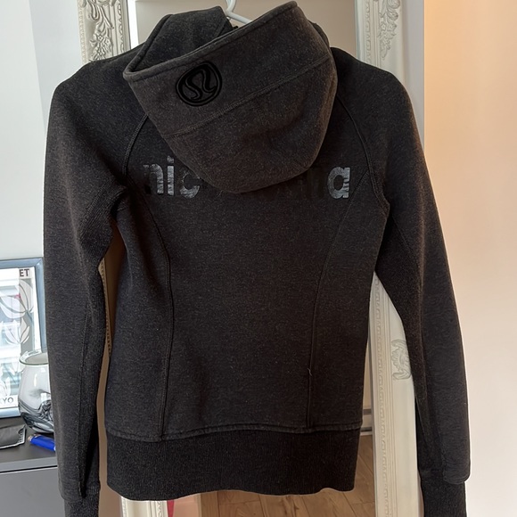 dark grey lululemon zip up size 2 - Picture 2 of 3